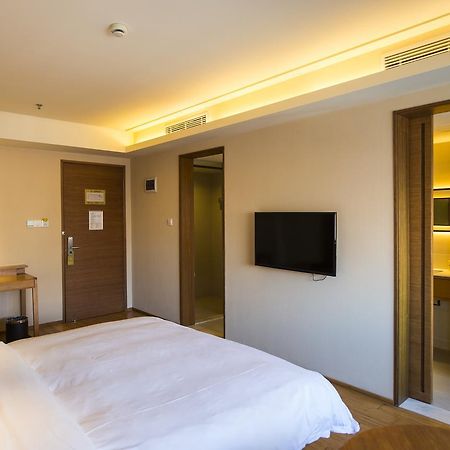 Ji Hotel Shanghai Xujiahui Tianyaoqiao Road Экстерьер фото