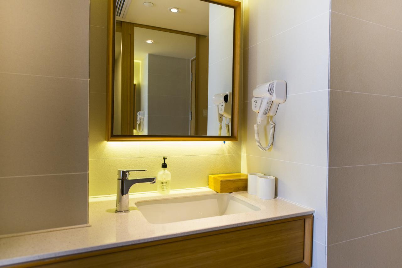 Ji Hotel Shanghai Xujiahui Tianyaoqiao Road Экстерьер фото
