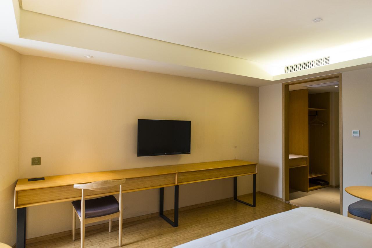 Ji Hotel Shanghai Xujiahui Tianyaoqiao Road Экстерьер фото