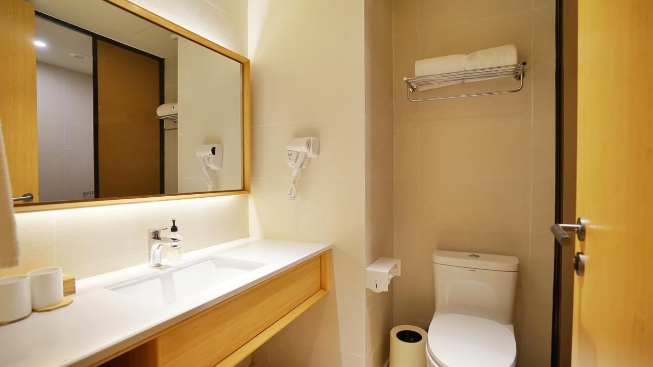 Ji Hotel Shanghai Xujiahui Tianyaoqiao Road Экстерьер фото