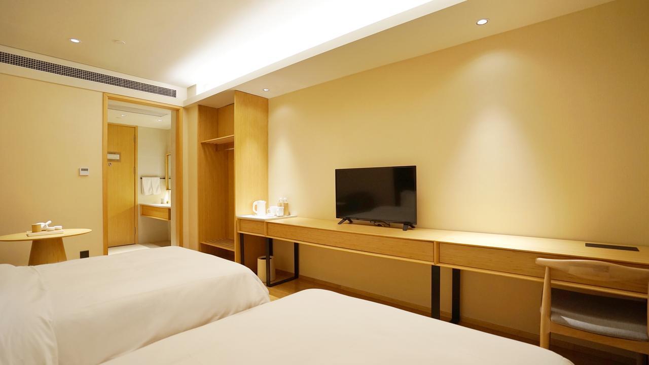 Ji Hotel Shanghai Xujiahui Tianyaoqiao Road Экстерьер фото